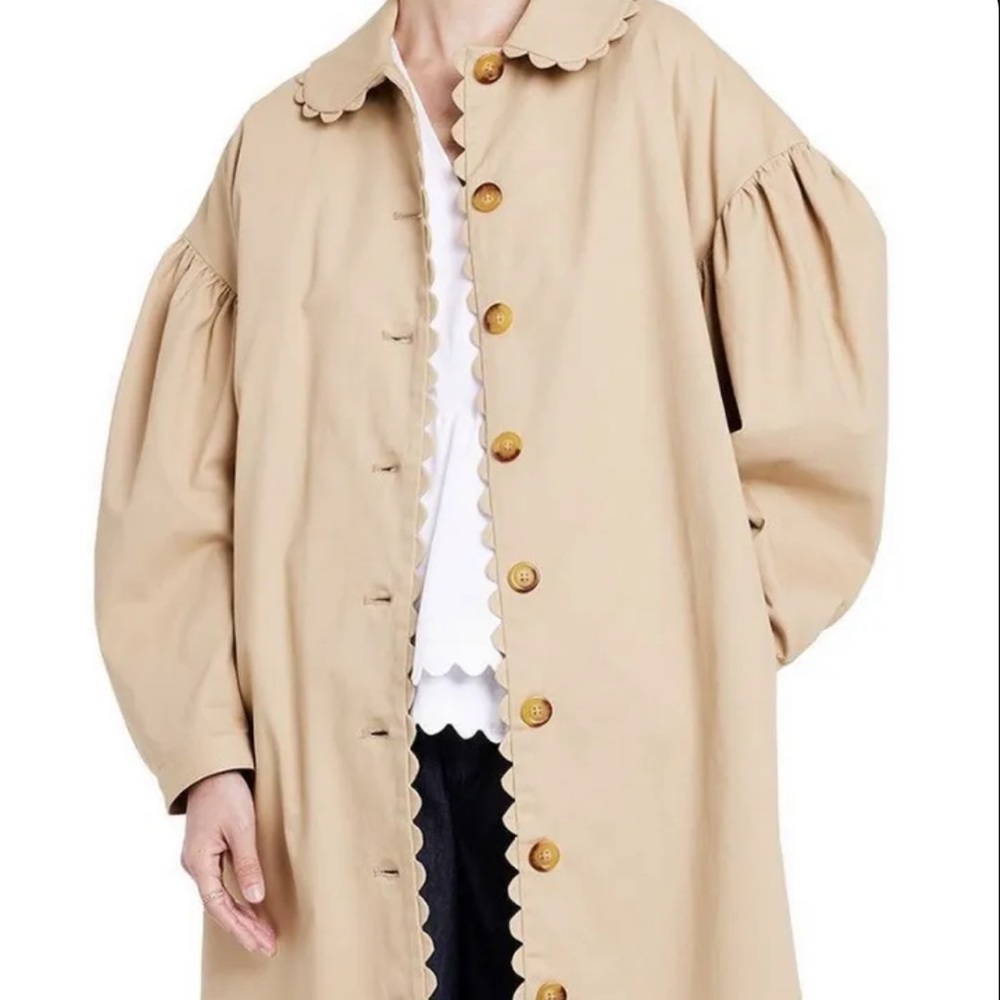KIKA VARGAS x TARGET TRENCH